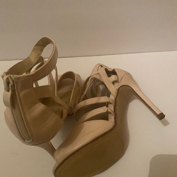 Atrevida Strappy   Tan Sandals 👡 - Picture 4 of 4